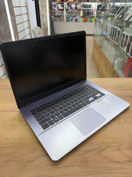 Ноутбук ASUS — Ryzen 3 2200U / 4GB / 256GB