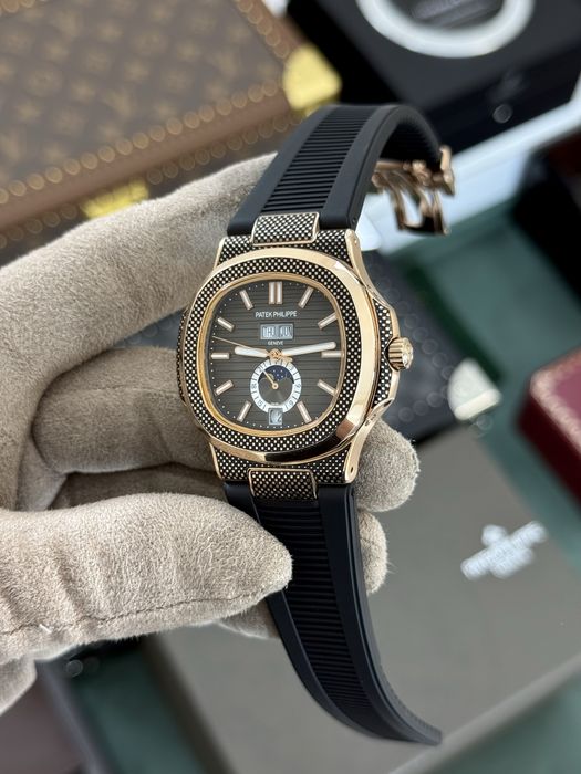 Patek Philippe Aquanaut Gold
