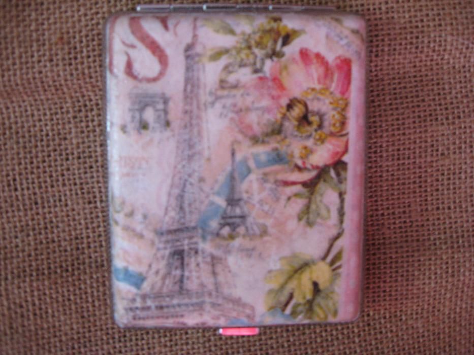 Табакери размери 9/9 и 11/9 см и кутия за чай