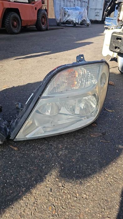 Фары на Renault Scenic