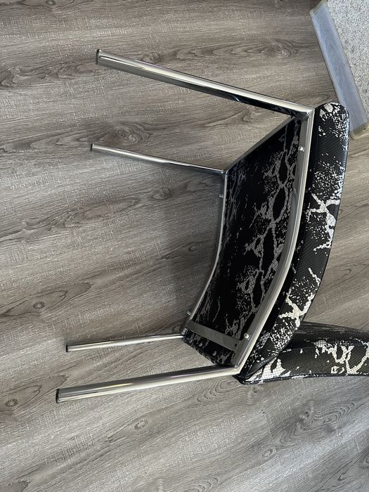 Продам стулья качественные