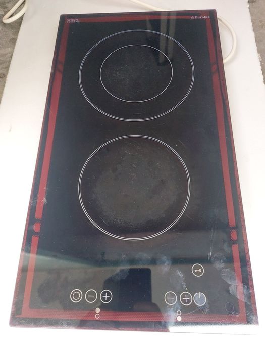 Стъкло за керамичен котлон Горение,Аристон, AEG, Bosch, Indesit