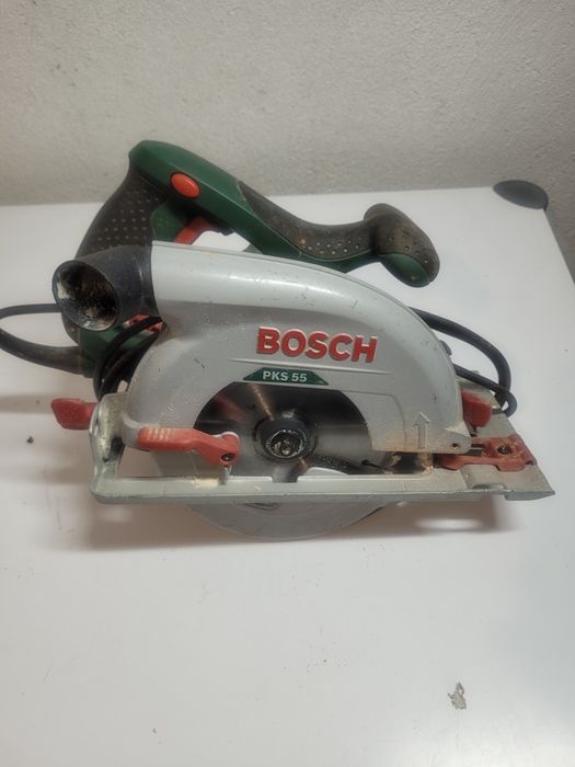 Циркуляр Bosch PKS 55(за части)