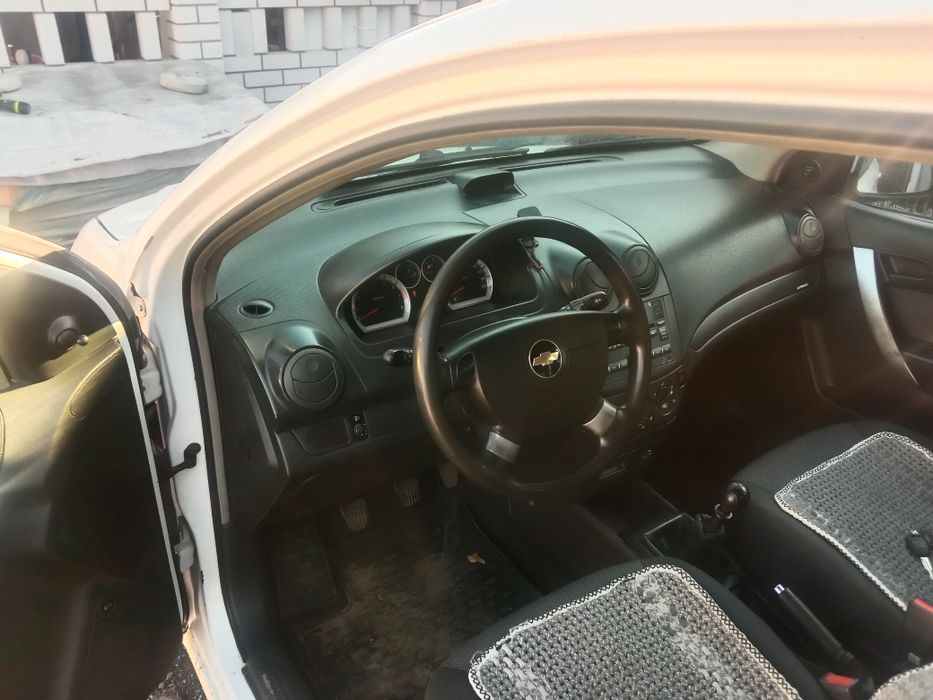 Шевроле Авео 2011 года