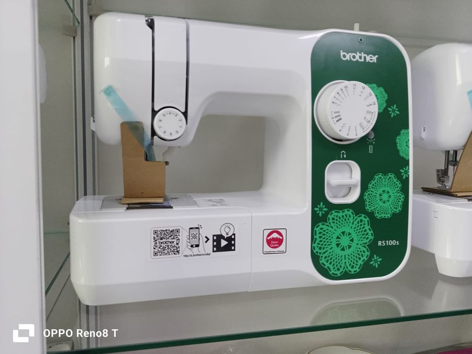 Швейная машина новая