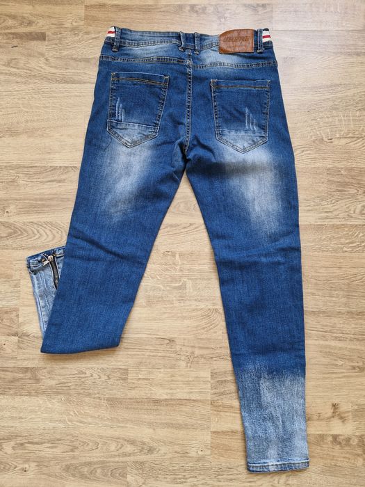 Нови мъжки дънки