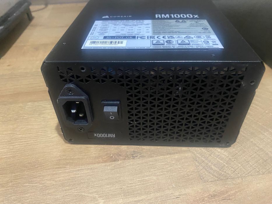 ТОП ОФЕРТА продавам дънна платка MPG X670E CARBON WIFI+ комплекта