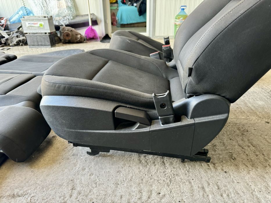 Седалки предни и задни от Opel Insgnia 2011