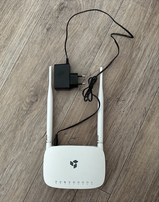 Беспроводной маршрутизатор SNR-CPE-W4N