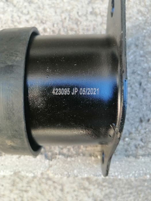 Нов тампон за окачване на двигателя на хонда акорд7.