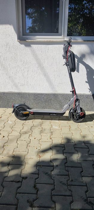 Trotinetă electrică Ninebot e3
