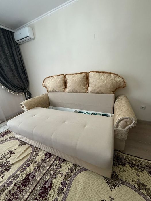 Продается диван в хорошем состоянии