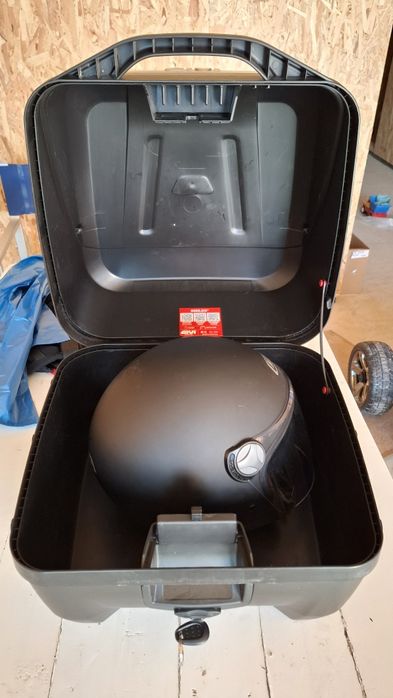 Vand Top Case  Givi