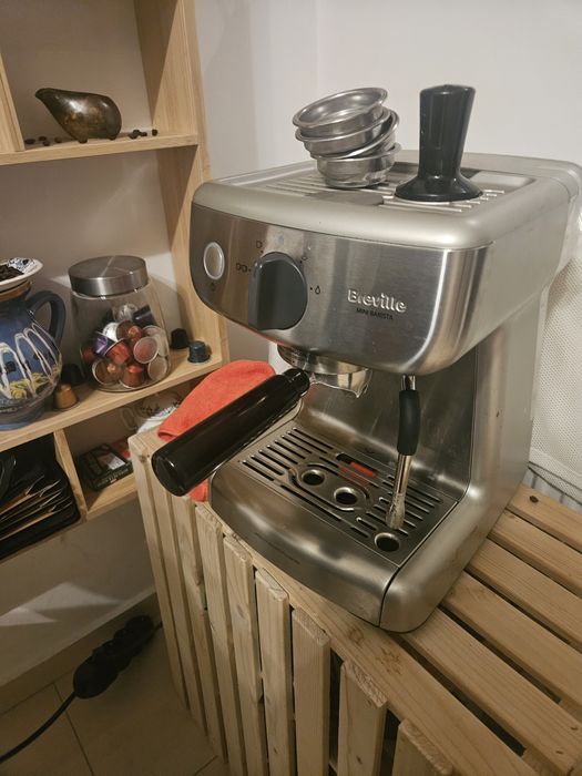 Aparat cafea breville barista mini