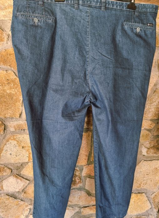 Blugi mărimea 5XL