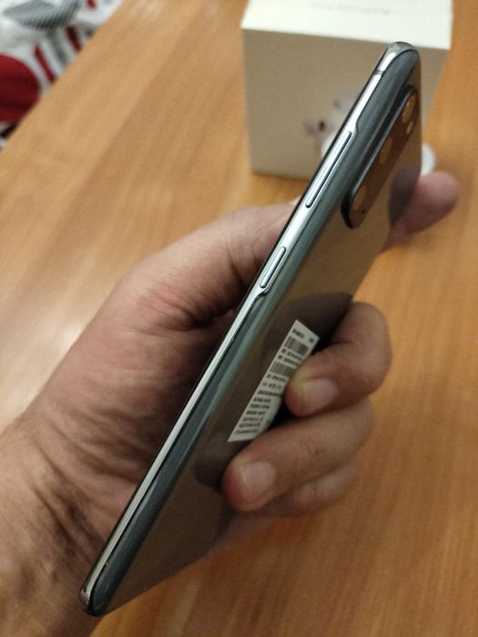 Samsung S20.науш