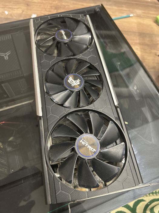 Видеокарта RX 5700XT
