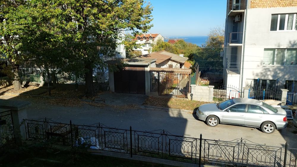 Продава се Етаж от къща в Варна, Галата - 107 кв.м за 1 €/кв.м - Снимка #1