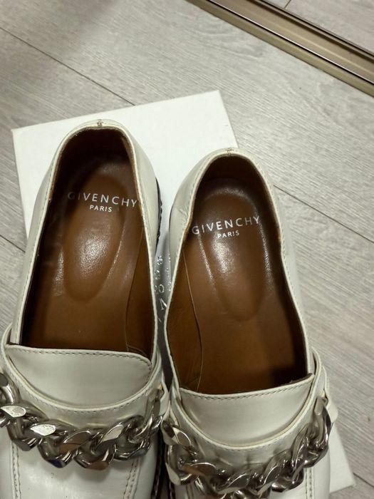 Продам лоферы Givenchy