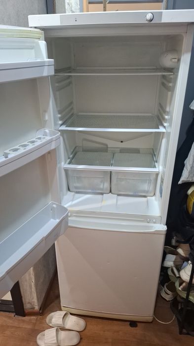 Продам холодильник