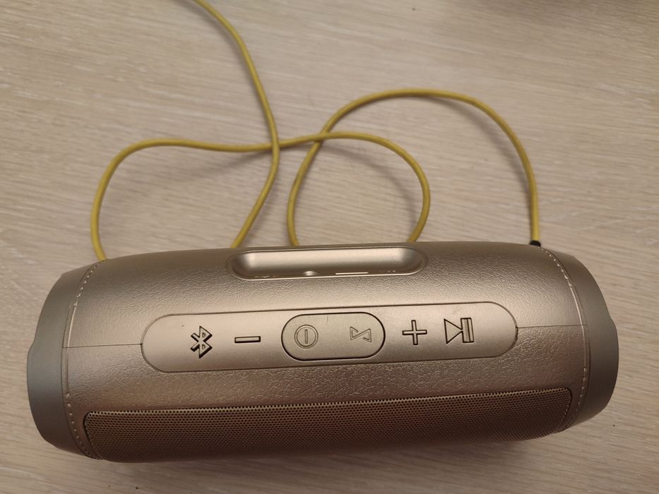 Продам колонку блютуз