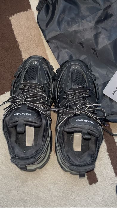 Balenciaga track