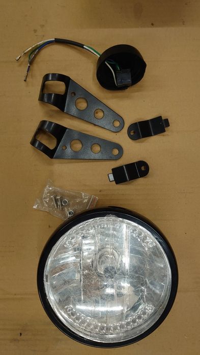 Продам фару на мотоцикл