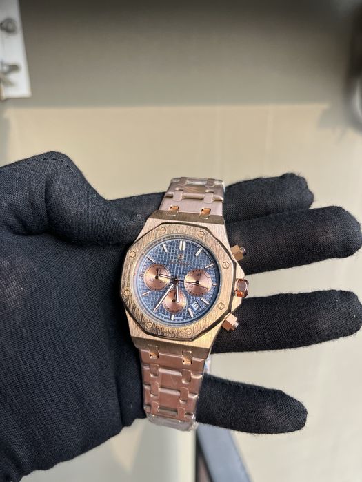 Часовник poedegar НАМАЛЕН!