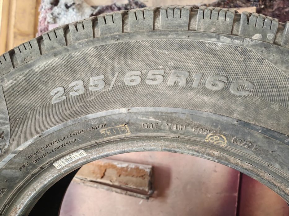 Продам шины Viatti 235/65r16C