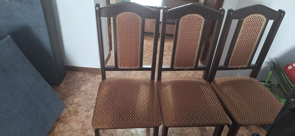 Продам стулья для  гостиной