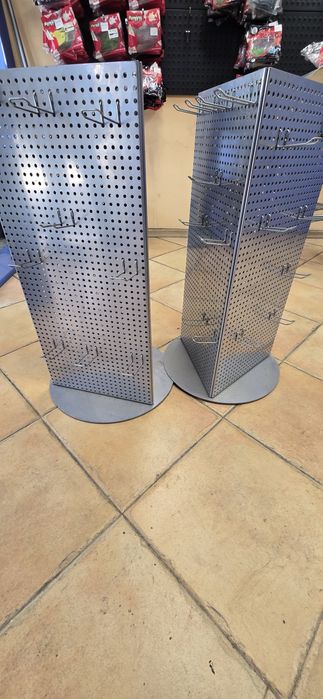 Метален стелаж два броя