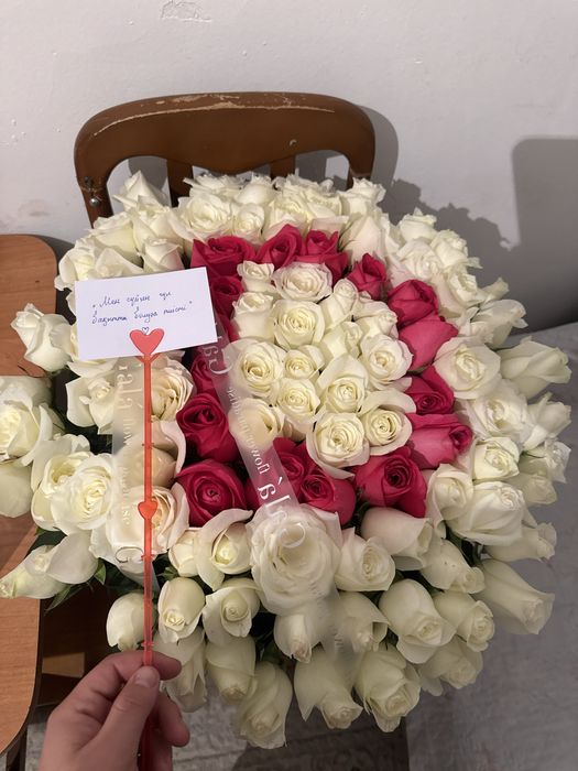 Цветы розы свежий