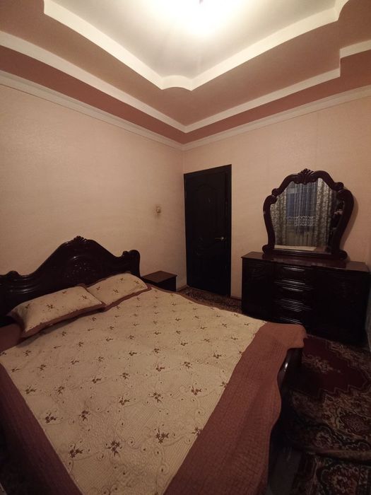 2ta  spalniy mebell komplekt. Sastayanasi òrtacha.Shakf, trumo hammasi