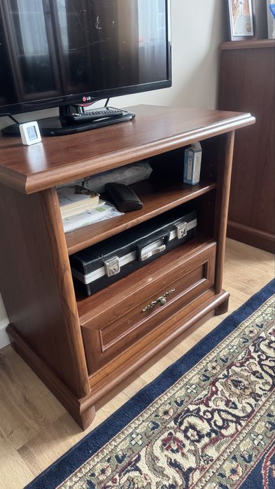 Мебель, шкаф, тумба под телевизор, сервант