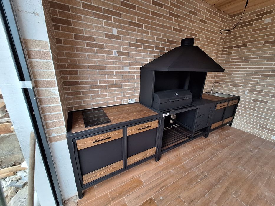 Мангальная зона барбекю.