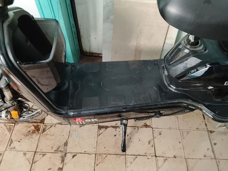 Продам электро самокат.