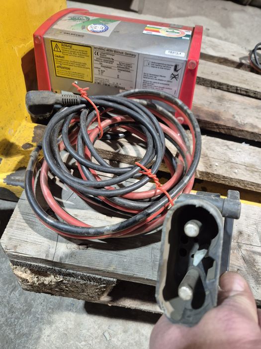 Statie incarcare baterii stivuitor, liza