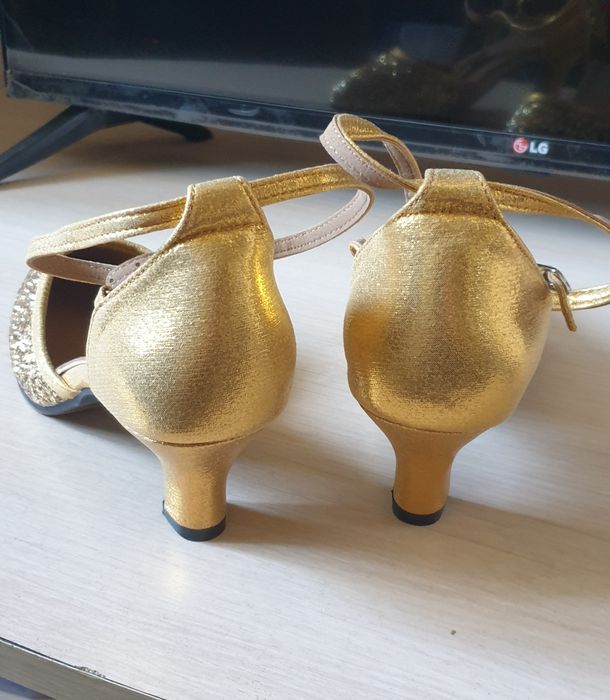 Туфли женские нарядные