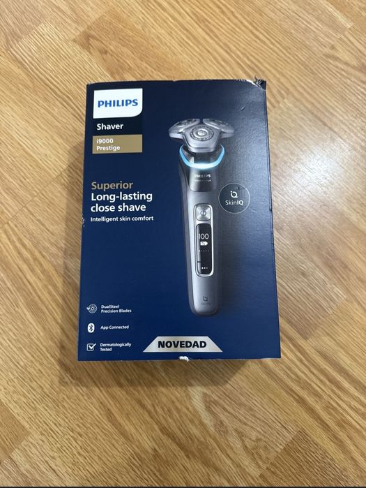 Aparat barbierit shaver Philips I9000 Prestige
