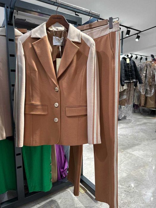 Брючный костюм двойка