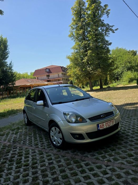 Fiesta Edition 1.3 benzină  Pe lanț  158400 KM  import recent germania