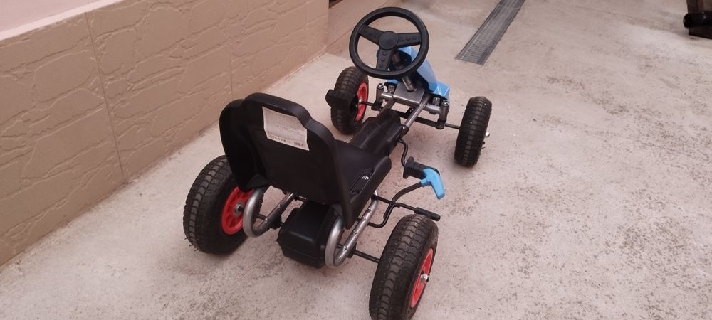 Детски картинг с надуваеми гуми