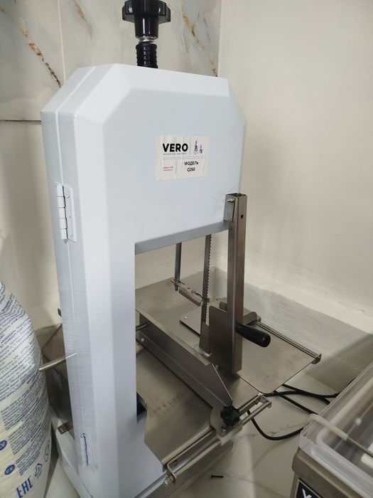 Пила для мясо.Новая