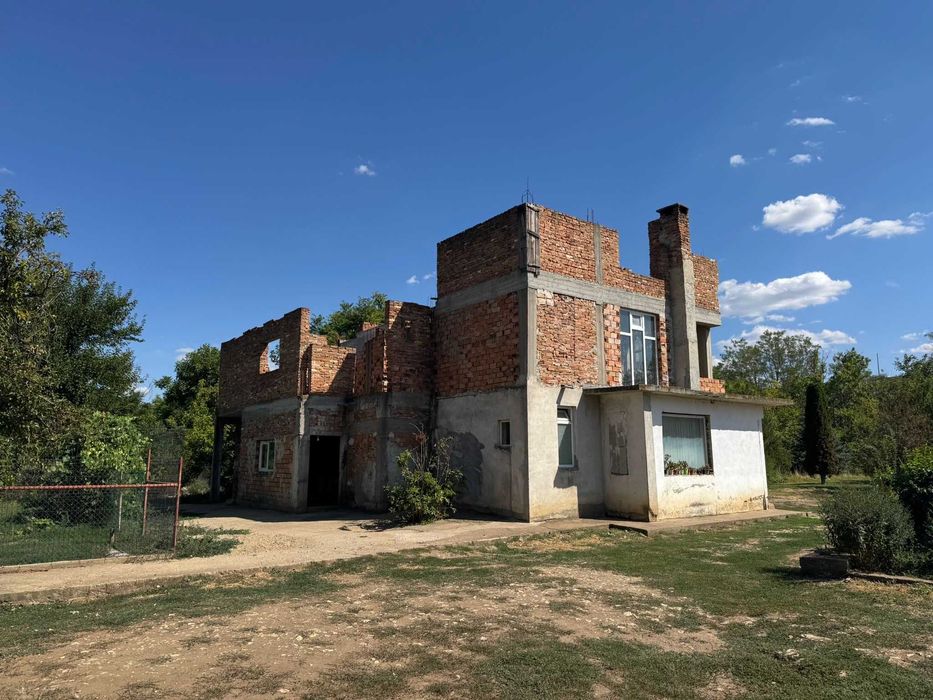 Продава се Къща в Силистра, в.з. Юг - 300 кв.м за 1054 €/кв.м - Снимка #2