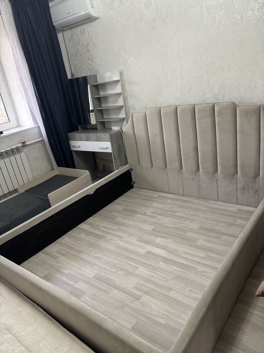 Продам двухспальную кровать