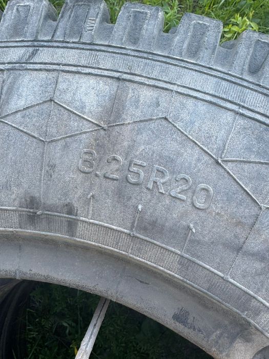 Продам шины от газона