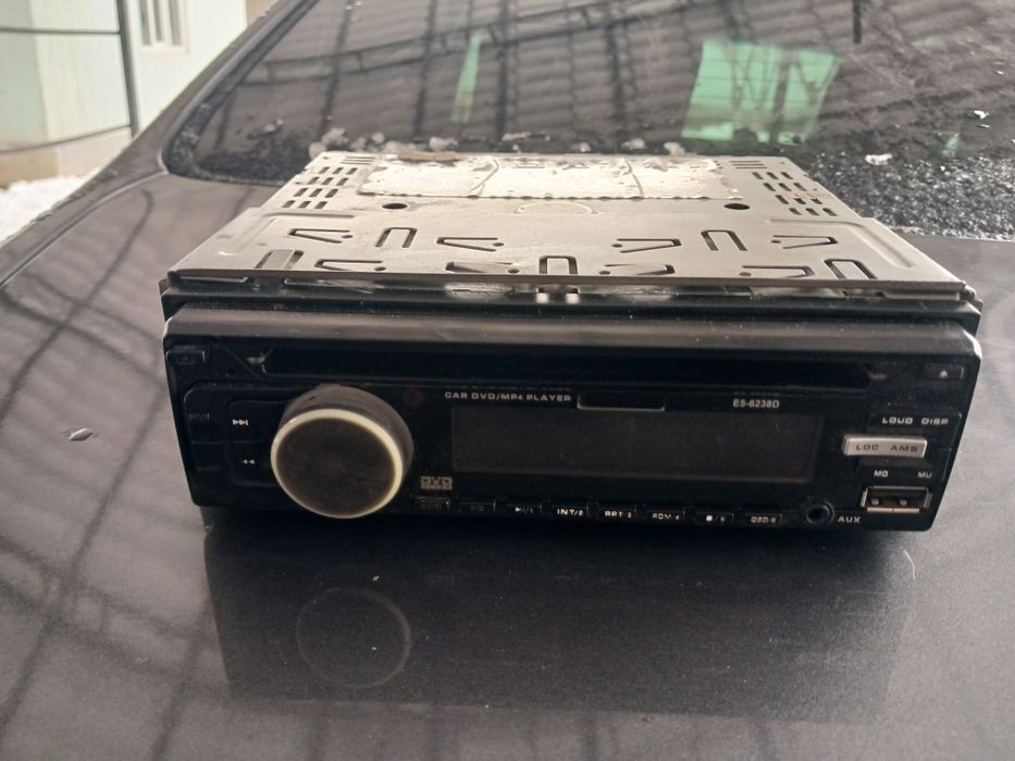 Авто магнитафон ELEMENT 5 ES 6238D