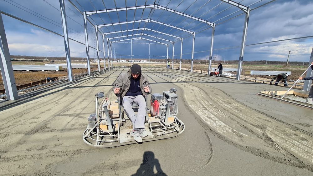 Sapa Beton colorat finisat cu Elicopter si cuart, Antiderapant, Periat