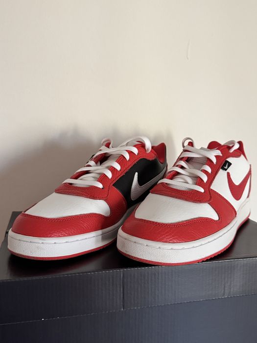 NIKE OUTLET , Маратонки Найк