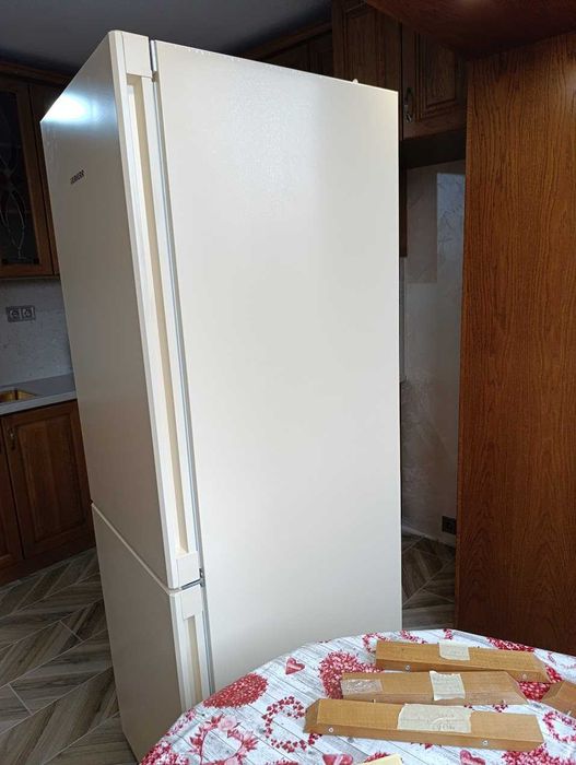 Бежов хладилник Liebherr CNbed 5203-22 – Гаранция до 2030г.